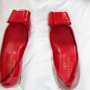 Valentino Garavani Red Patent w/ Red Bow- Size 38- Block heel- Worn Once!